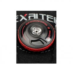 Cipele Jalas 9548 EXALTER Easyroll, zaštita S3 SRC HRO su izvrsne zaštitne cipele sa odličnim prijanjanjem, posebno udobne, lagane i prozračne. Boa® sustav zavezivanja omogućuje brzo i jednostavno vezanje cipela. VIBRAM® potplat je otporan na toplinu i masnoće sa antistatičkim svojstvima, a ESD oznaka (zaštita od elektrostatskog izboja), znači da se preusmjerava statički elektricitet, Ventilacijski uložak sa antibakterijskim vlaknima spriječava neugodne mirise, izrađen je od materijala Poron® XRD™ te ima odličnu sposobnost apsorbcije udaraca